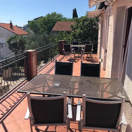 Rooftop Apartment