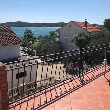 Apartment Rooftop